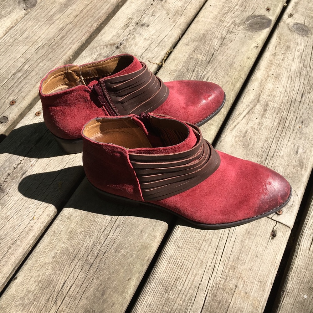 NWOT Boho Comfortiva Ankle Boots Size 8